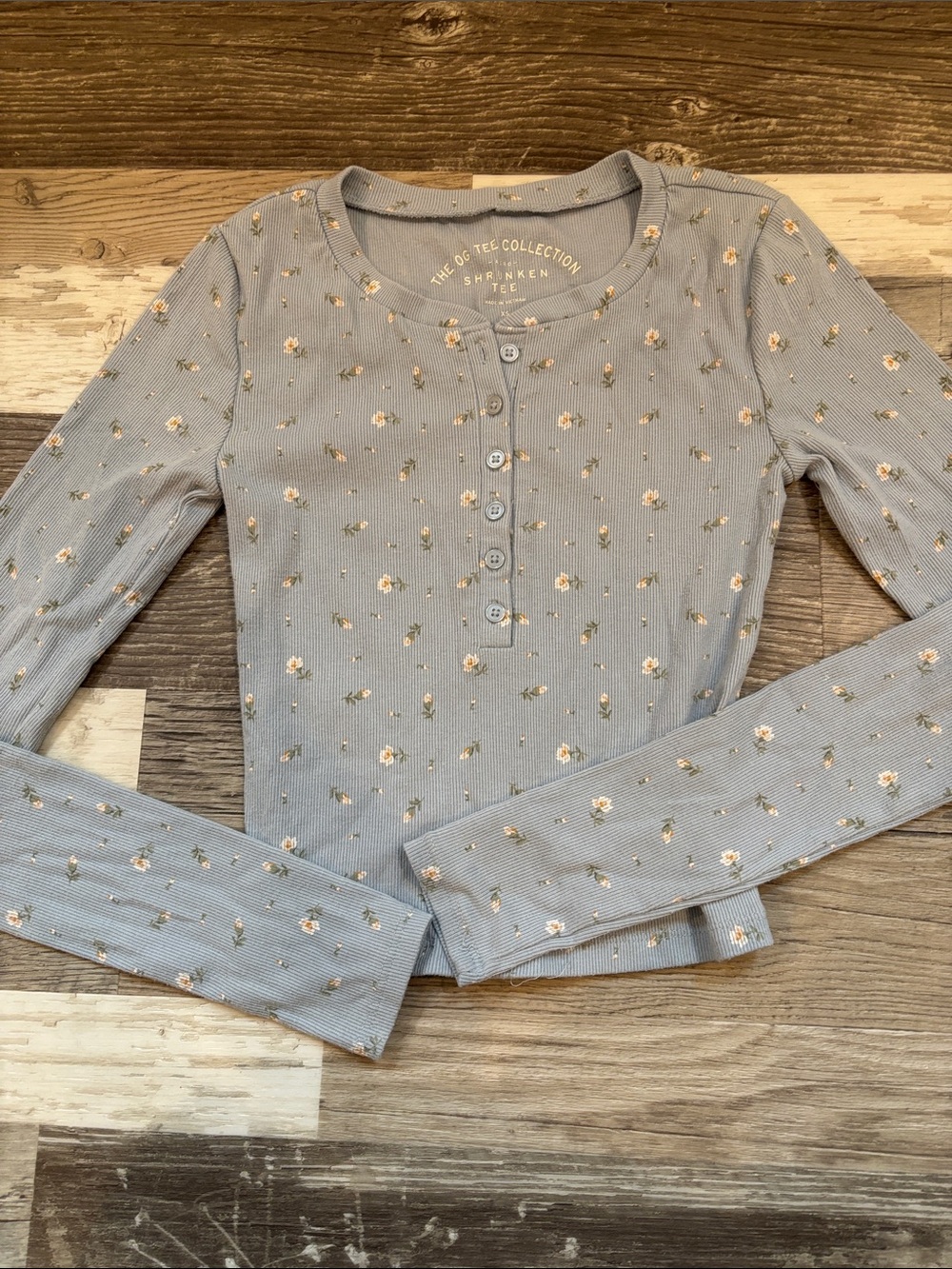 Aeropostale Light Blue Floral Ribbed Henley Long-Sleeve Top